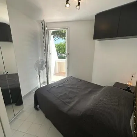 Secteur Golf T2 Pour 4 Personnes N52 La Grande-Motte