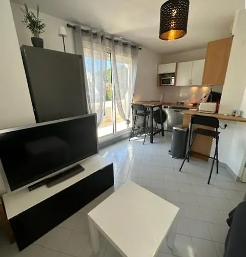 Secteur Golf T2 Pour 4 Personnes N52 * La Grande-Motte